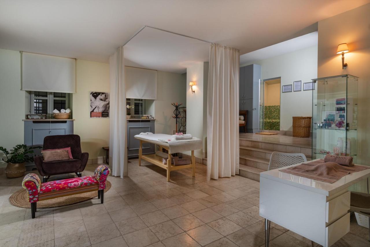 Heritage Martinis Marchi Hotel