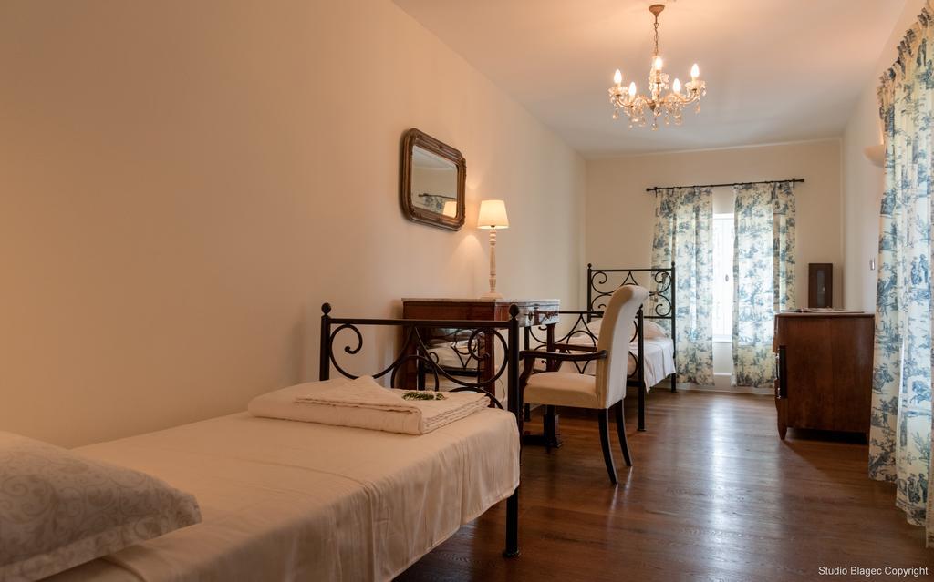 Heritage Martinis Marchi Hotel Maslinica